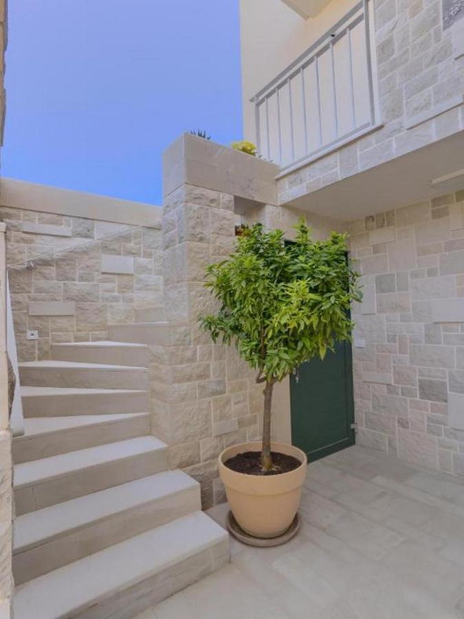 Villa Vera Loviste Exterior photo